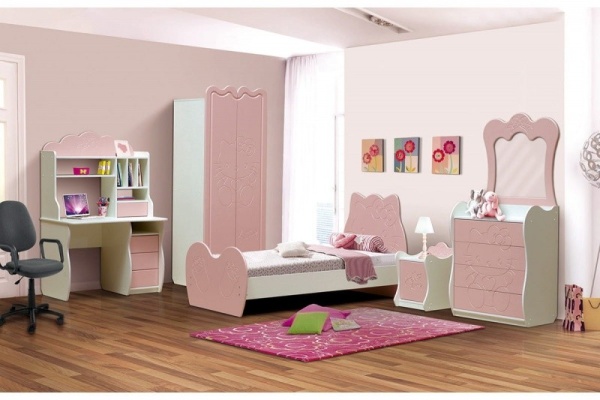 Уголок школьника"Китти"